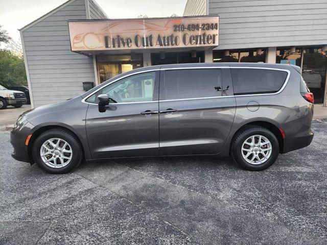 2017 Chrysler Pacifica LX