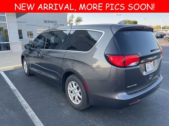 2017 Chrysler Pacifica Touring