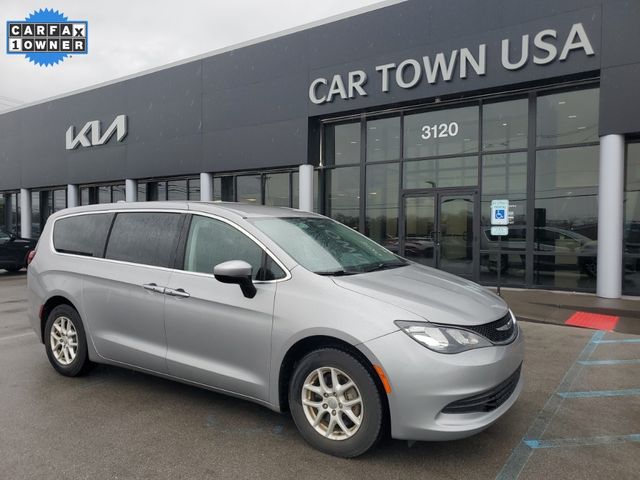 2017 Chrysler Pacifica Touring