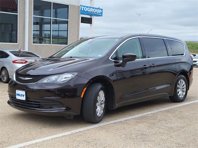 2017 Chrysler Pacifica Touring