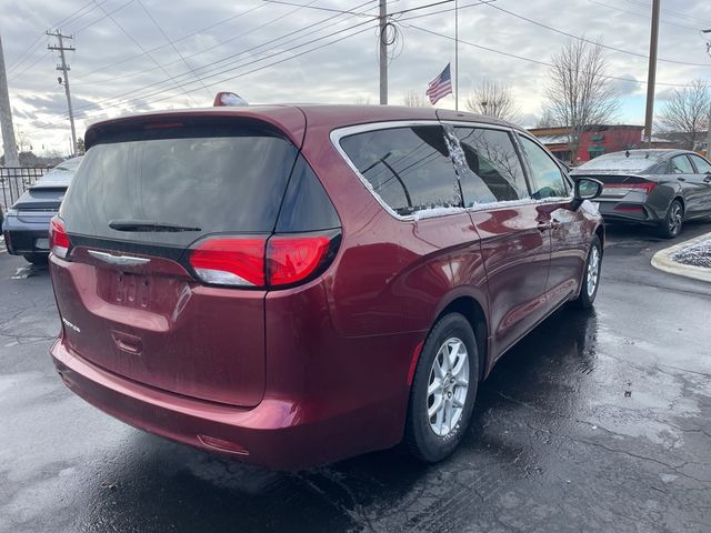 2017 Chrysler Pacifica Touring