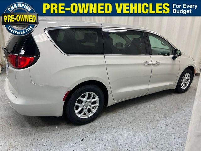 2017 Chrysler Pacifica Touring