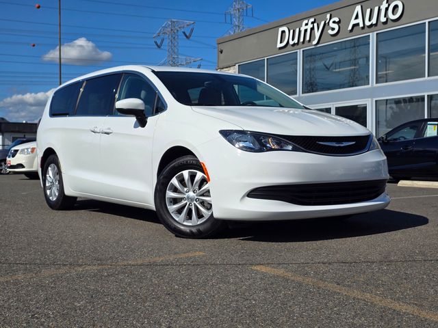 2017 Chrysler Pacifica Touring