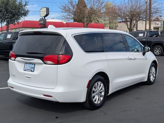 2017 Chrysler Pacifica Touring