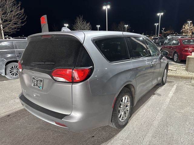 2017 Chrysler Pacifica Touring