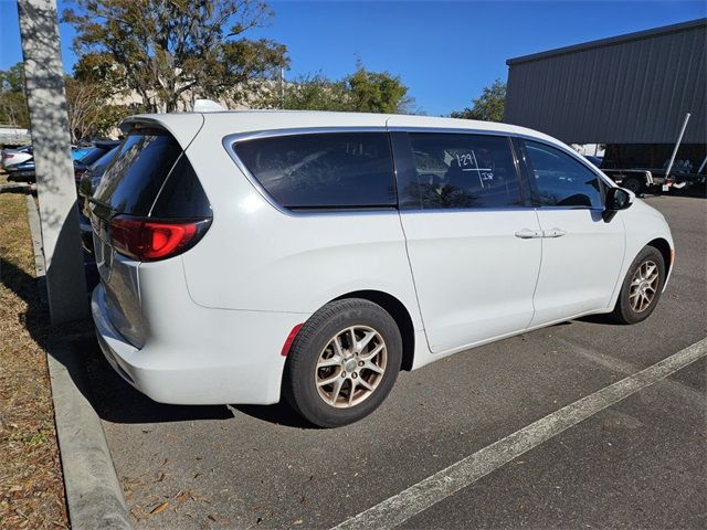 2017 Chrysler Pacifica Touring