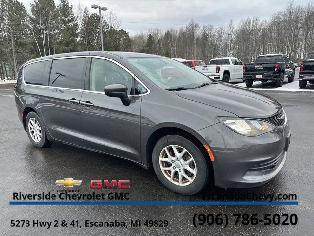 2017 Chrysler Pacifica Touring