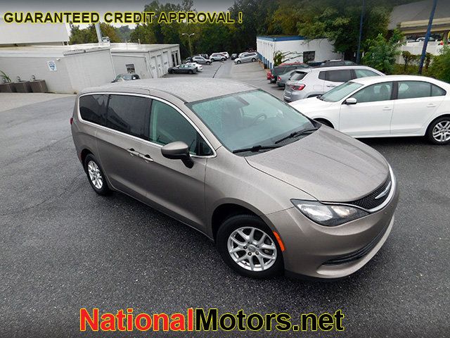 2017 Chrysler Pacifica Touring