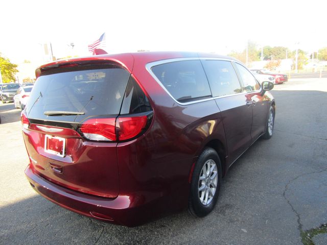 2017 Chrysler Pacifica Touring