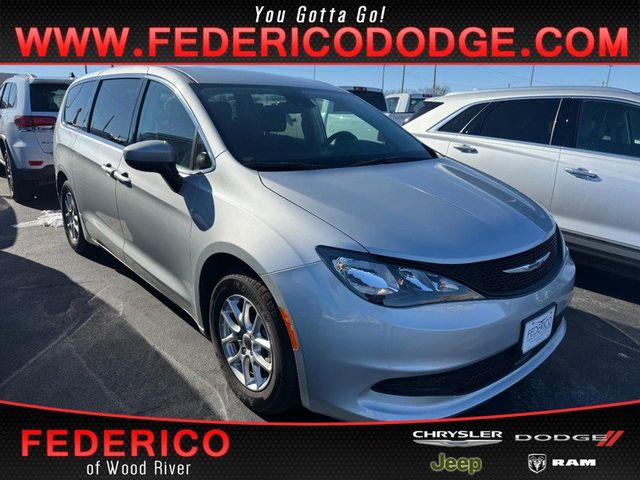 2017 Chrysler Pacifica Touring-L