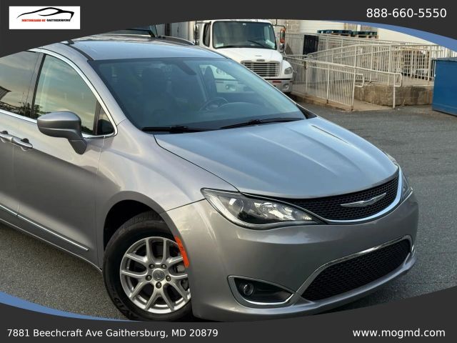 2017 Chrysler Pacifica Touring-L