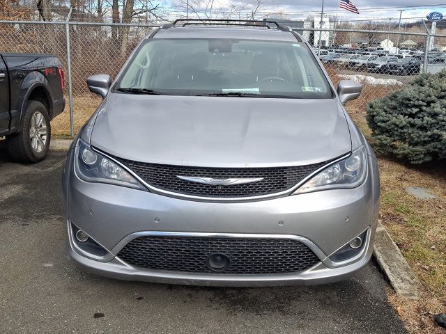 2017 Chrysler Pacifica Touring-L Plus