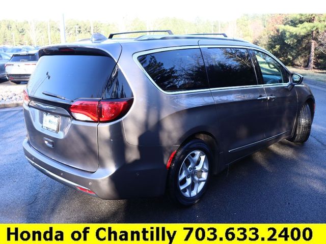 2017 Chrysler Pacifica Touring-L Plus