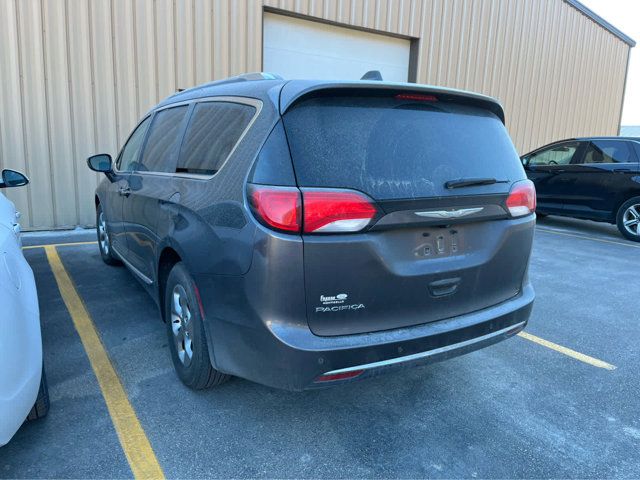 2017 Chrysler Pacifica Touring-L Plus