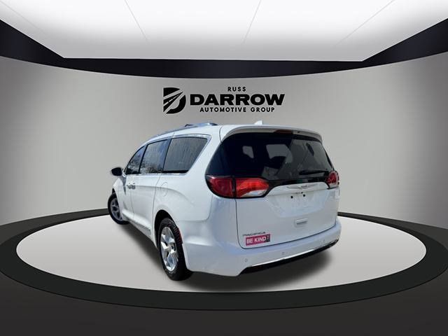 2017 Chrysler Pacifica Touring-L Plus