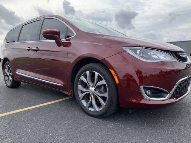 2017 Chrysler Pacifica Touring-L Plus