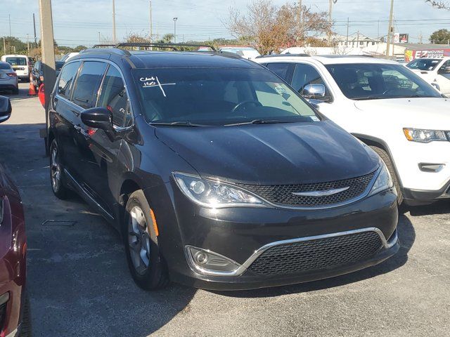 2017 Chrysler Pacifica Touring-L Plus