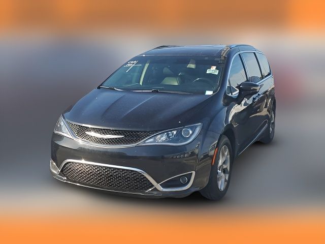 2017 Chrysler Pacifica Touring-L Plus