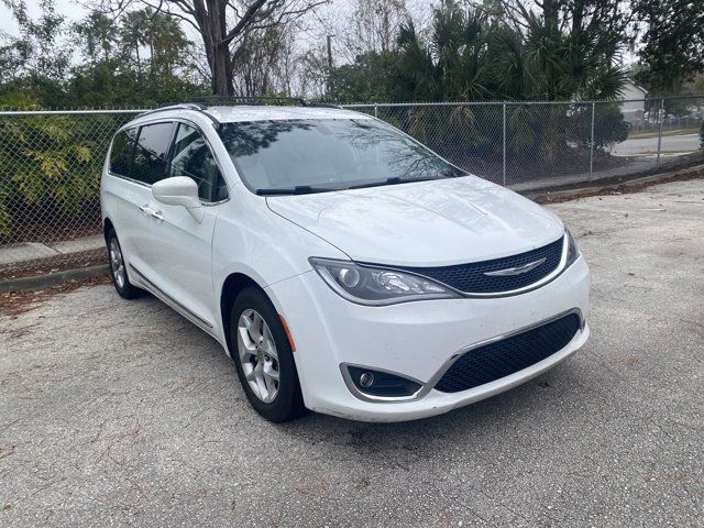 2017 Chrysler Pacifica Touring-L Plus