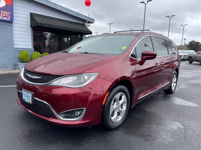 2017 Chrysler Pacifica Touring-L Plus