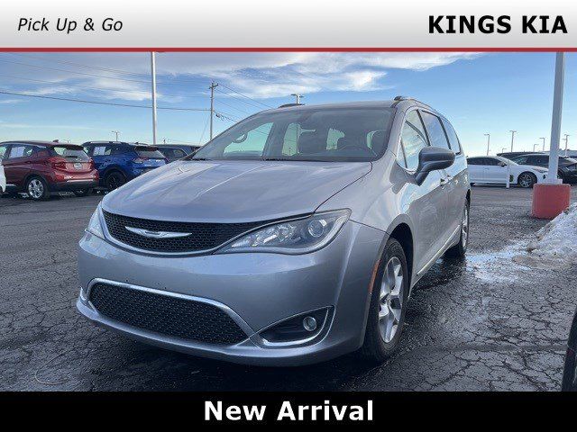 2017 Chrysler Pacifica Touring-L Plus