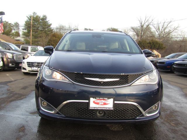 2017 Chrysler Pacifica Touring-L Plus