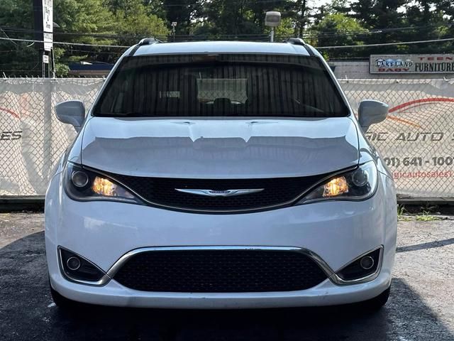 2017 Chrysler Pacifica Touring-L Plus