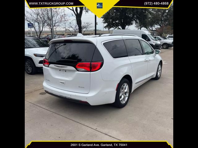 2017 Chrysler Pacifica Touring-L Plus