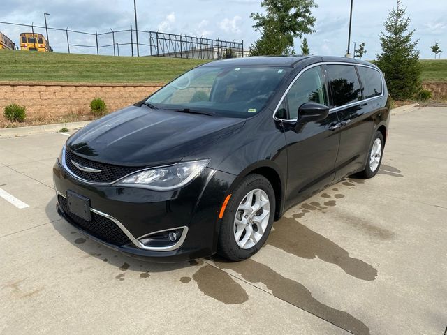 2017 Chrysler Pacifica Touring Plus