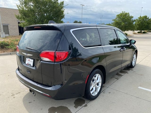 2017 Chrysler Pacifica Touring Plus