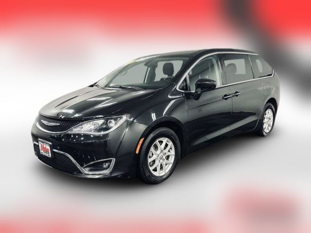 2017 Chrysler Pacifica Touring Plus