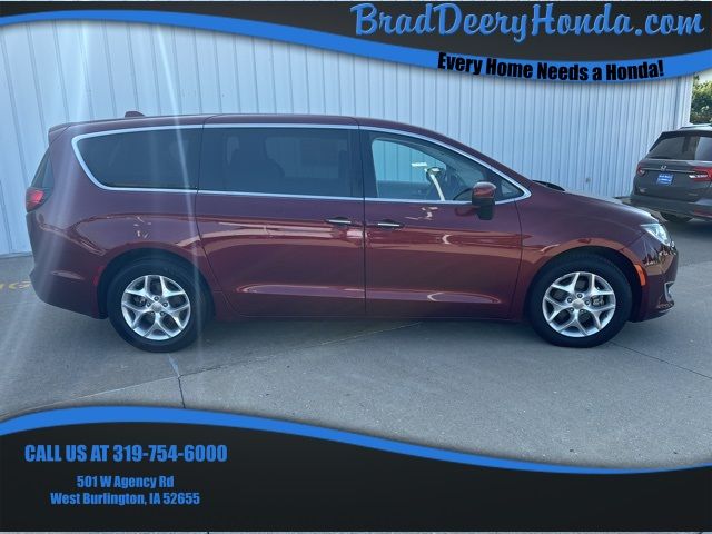 2017 Chrysler Pacifica Touring Plus