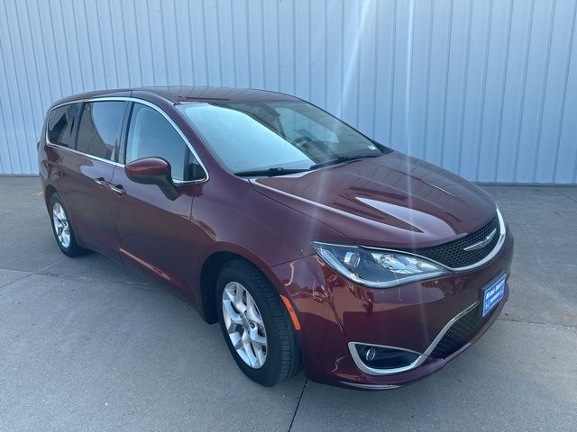 2017 Chrysler Pacifica Touring Plus