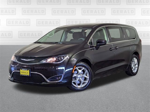 2017 Chrysler Pacifica Touring Plus