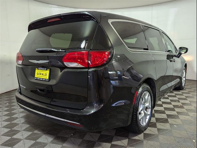 2017 Chrysler Pacifica Touring Plus