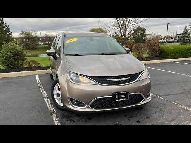 2017 Chrysler Pacifica Touring Plus