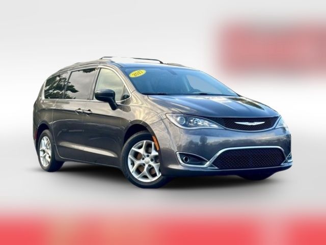 2017 Chrysler Pacifica Touring Plus