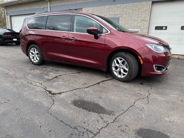 2017 Chrysler Pacifica Touring Plus