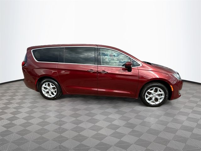 2017 Chrysler Pacifica Touring Plus