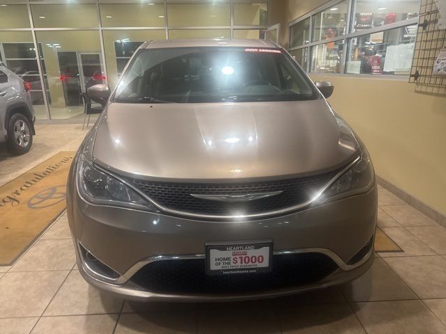 2017 Chrysler Pacifica Touring Plus