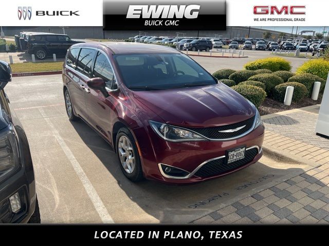 2017 Chrysler Pacifica Touring Plus