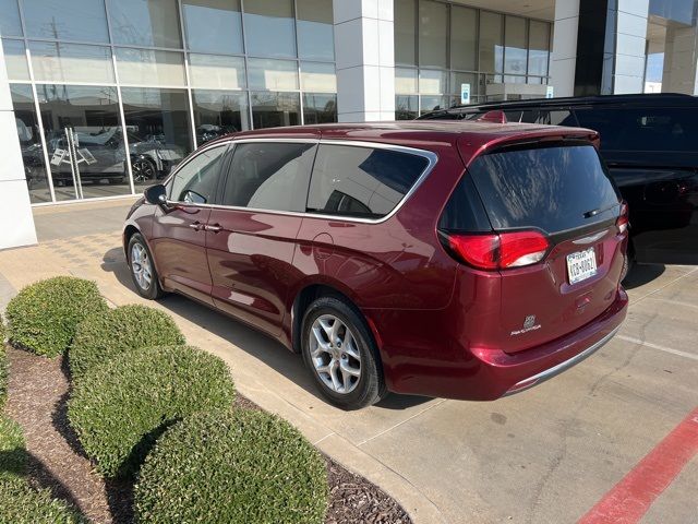 2017 Chrysler Pacifica Touring Plus