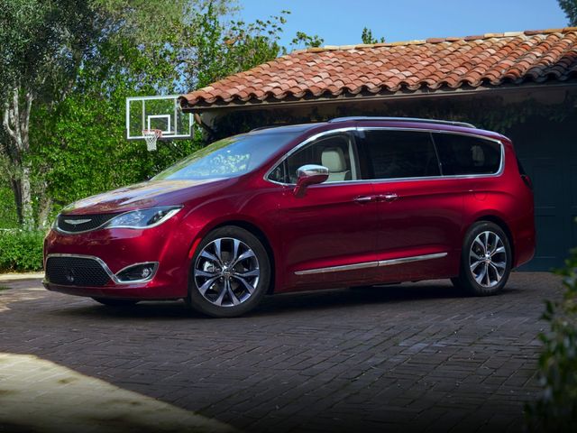 2017 Chrysler Pacifica Touring Plus