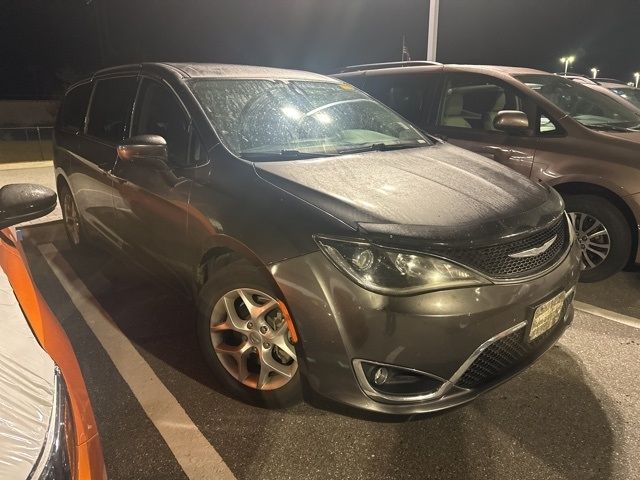 2017 Chrysler Pacifica Touring Plus