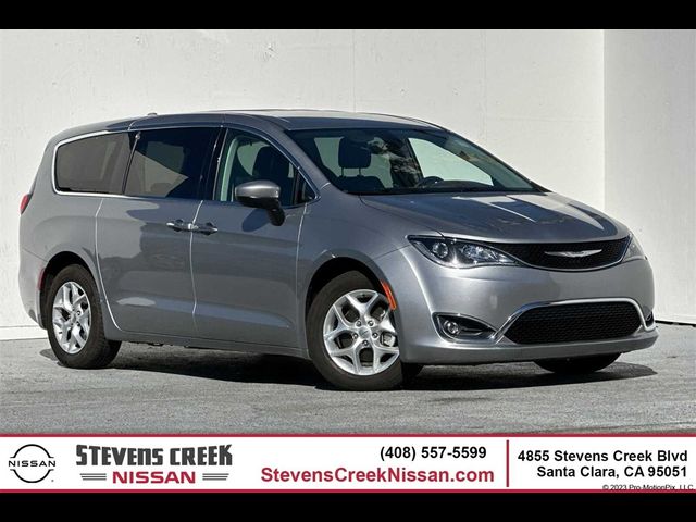 2017 Chrysler Pacifica Touring Plus