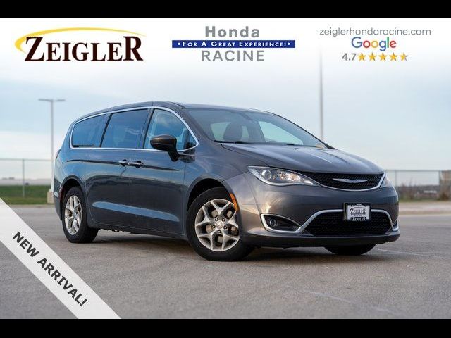 2017 Chrysler Pacifica Touring Plus