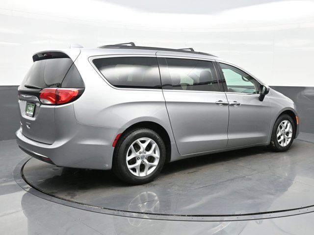 2017 Chrysler Pacifica Touring Plus