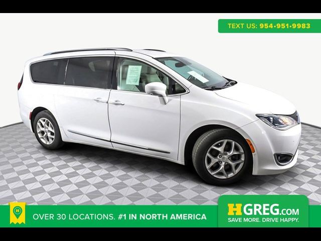 2017 Chrysler Pacifica Touring-L Plus