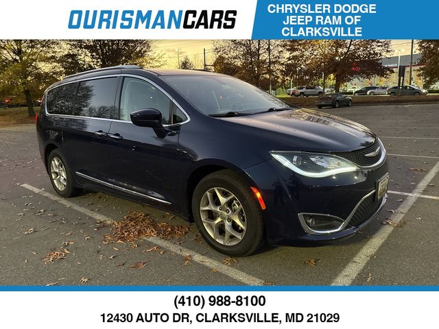 2017 Chrysler Pacifica Touring-L Plus