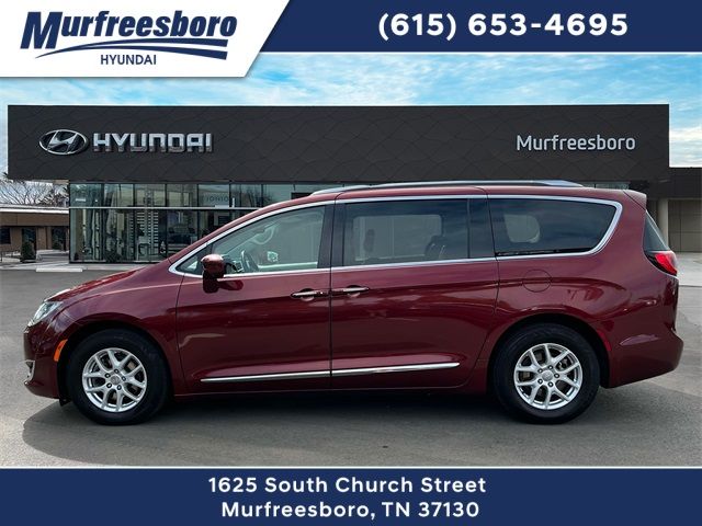 2017 Chrysler Pacifica Touring-L Plus